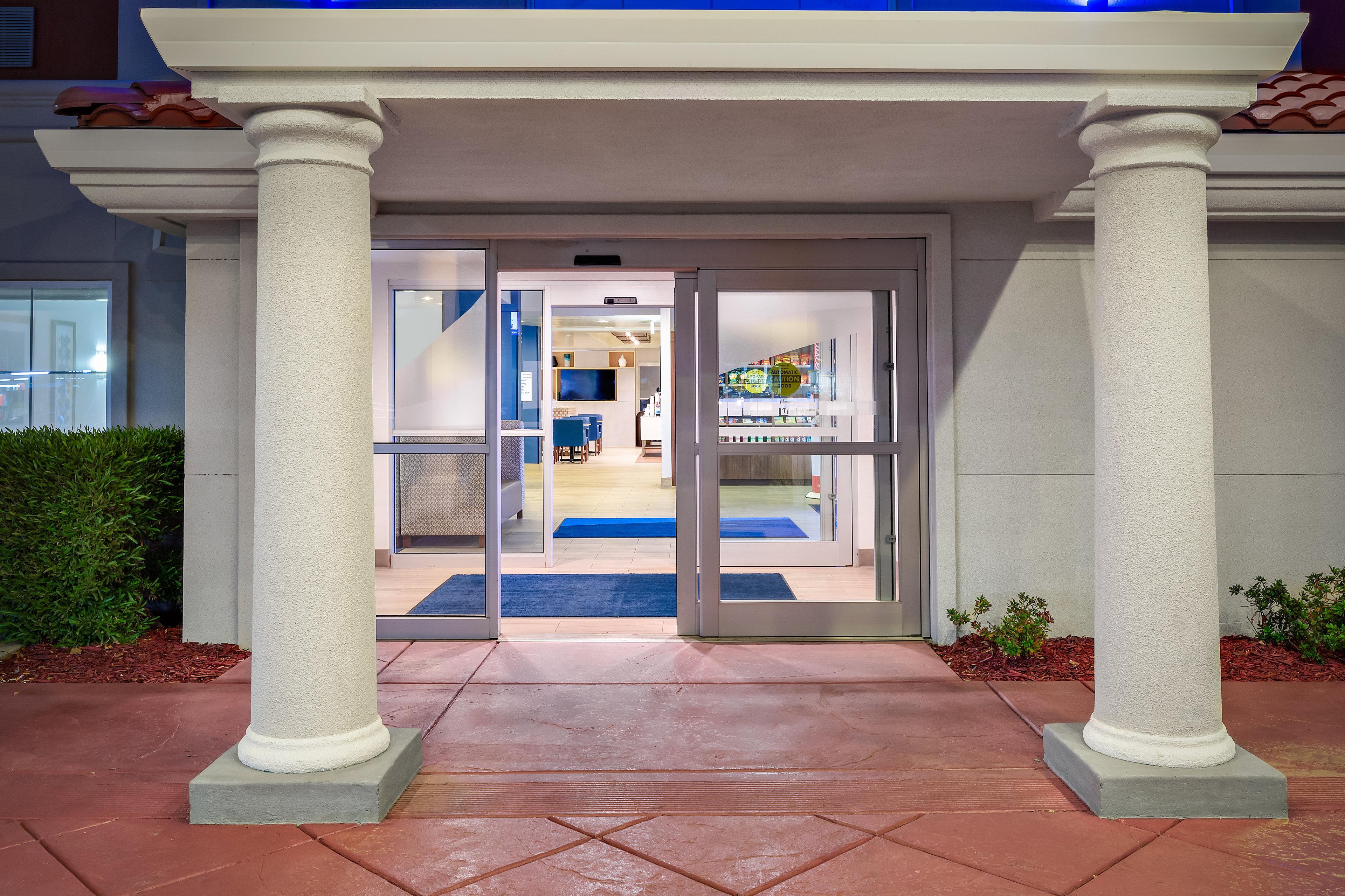 Holiday Inn Express Hotel & Suites Oroville Southwest, An Ihg Hotel Exterior foto